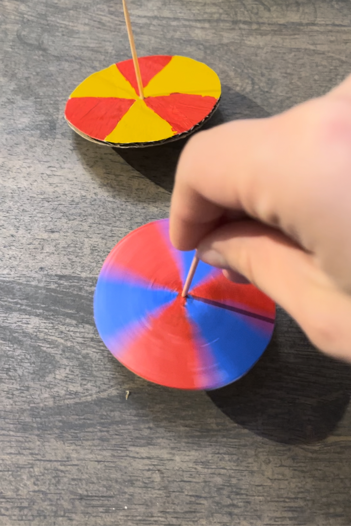 Preschool STEAM Activity Color spinners